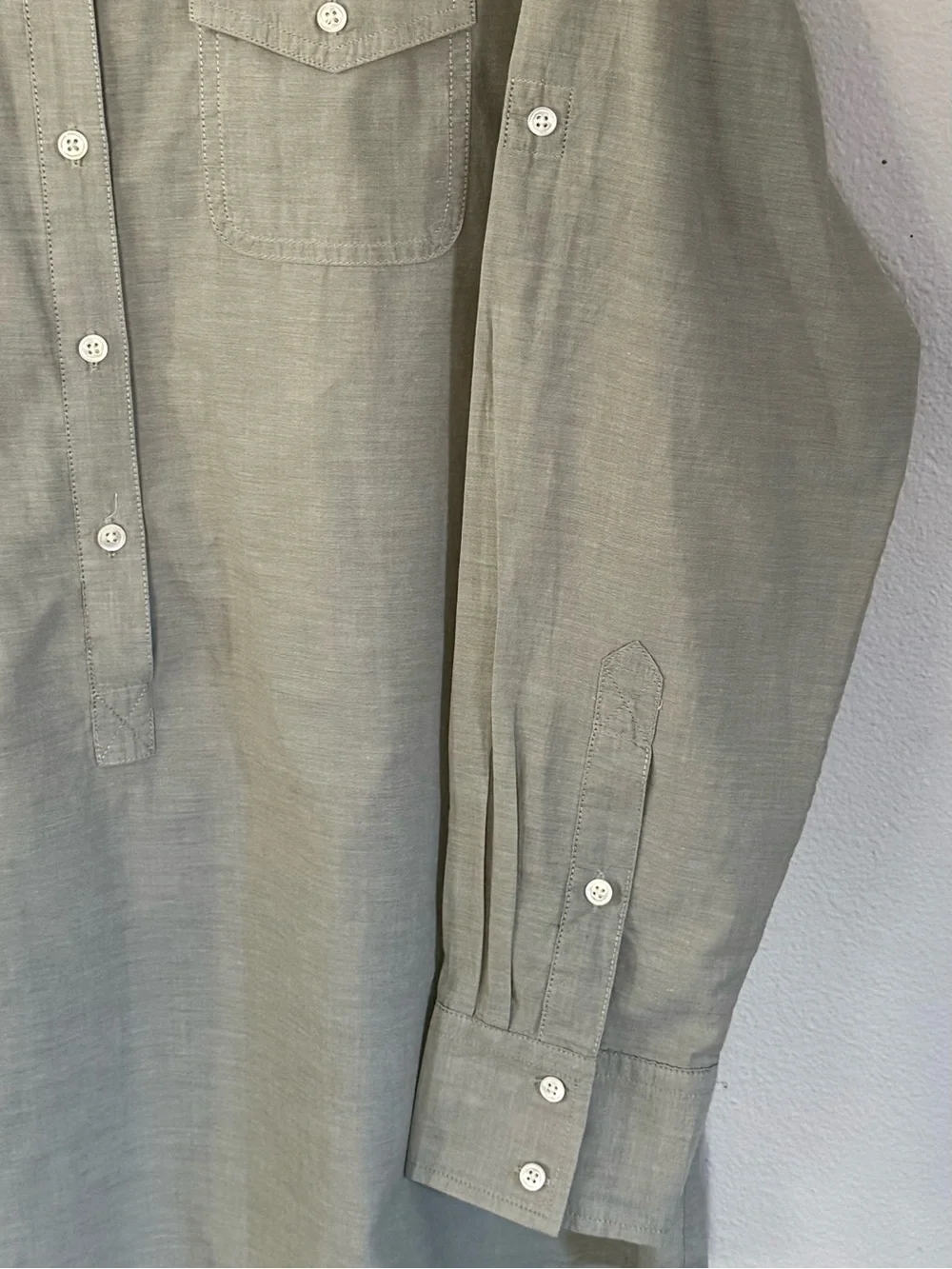 J.Crew Sage Green 100% Cotton Popover Women’s Large Roll Tab Sleeve Shirt Large